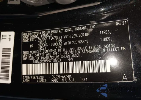 2021 Toyota Highlander Xle z USA, uszkodzony, nr VIN 5TDGZRBH5MS108953